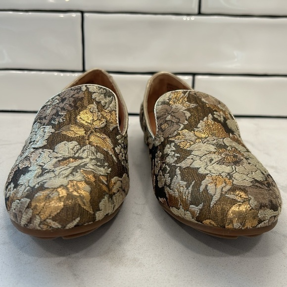 Gentle Souls by Kenneth Cole Eugene Floral Tapestry Retro Flat Loafers Size 8.5 - Picture 13 of 16